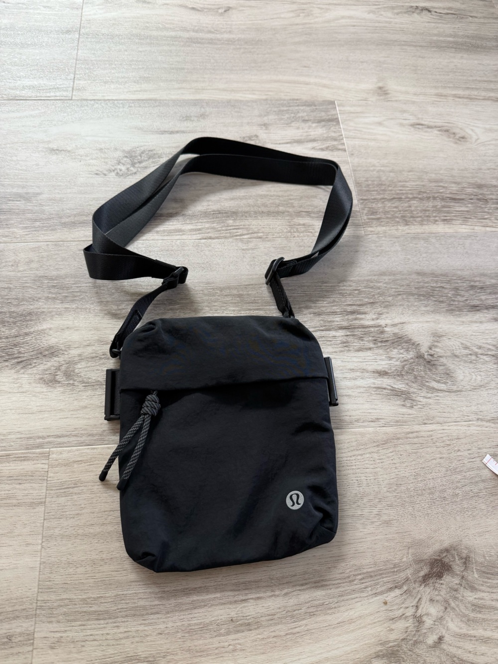 lululemon athletica Black Women's Sling Crossbody Bag